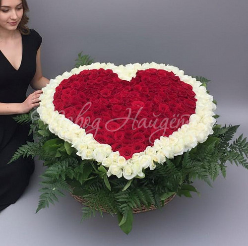 301 роза Букет Сердце красавицы