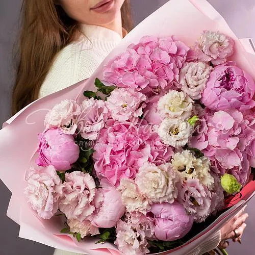 Букет с ЭУСТОМОЙ Букет Роза ветров