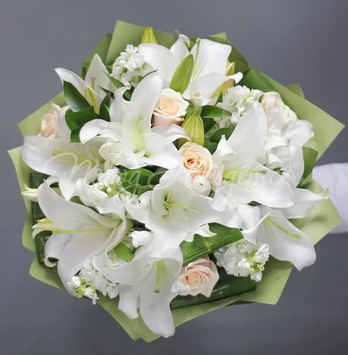 ЛИЛИИ Букет Белые ночи