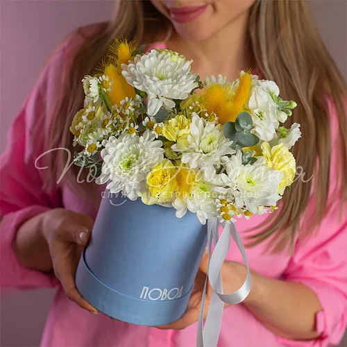 Цветы в шляпной коробке Корзина Жемчужное ожерелье