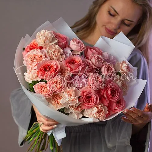 Пионовидные розы Букет Драгоценная моя