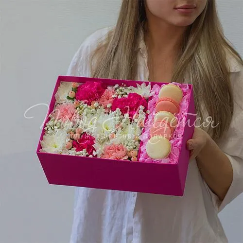 Коробки с макарун Корзина Тёплый привет