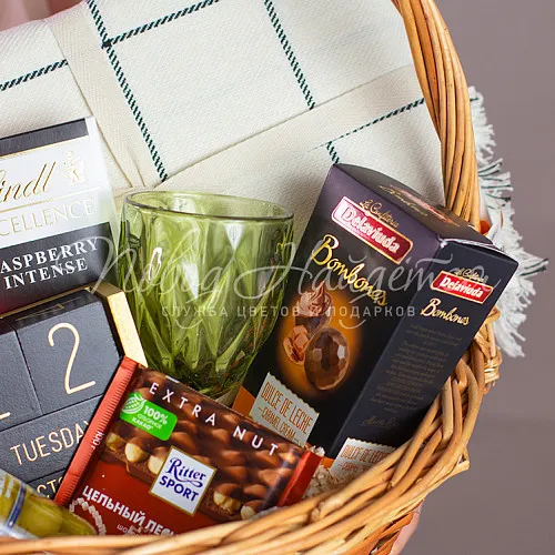 Мужские подарочные корзины Невинные истории