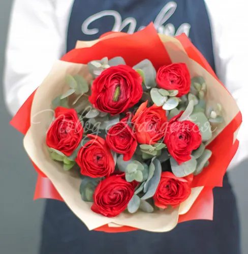 РАНУНКУЛЮСЫ Букет Яркая история