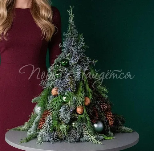 Новогодние композиции Цветочная композиция Сокровища мороза