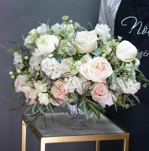 Настольные композиции Цветочная композиция Обитель грёз