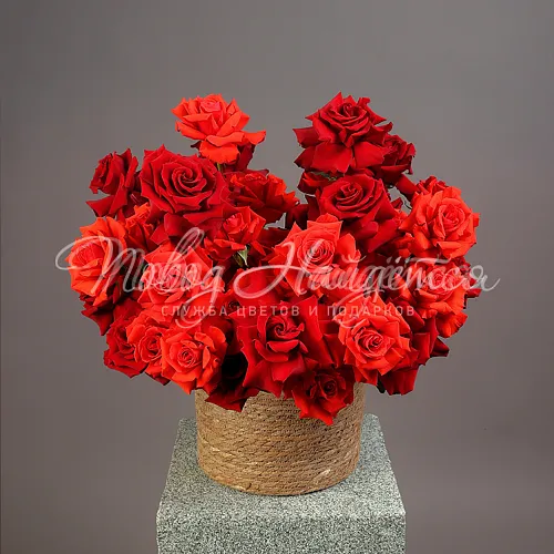 Розы в корзинах Корзина Закатные краски