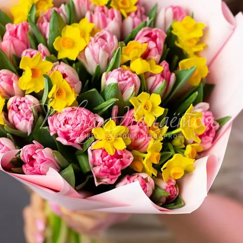 ТЮЛЬПАНЫ Букет Весна в Москве