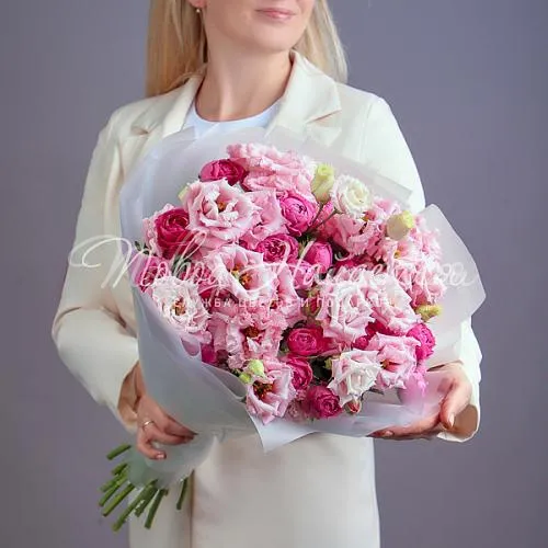 Пионовидные розы Букет Потрясающая леди