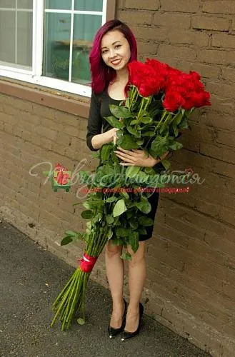 Розы ОГРОМНЫЕ: 100-170 см Букет Дафна