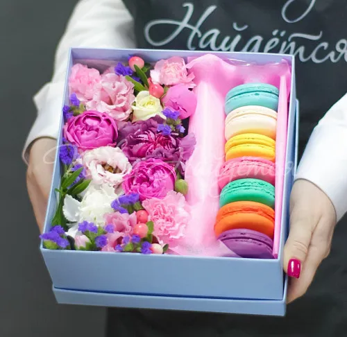 Коробки с макарун Корзина Капелька внимания