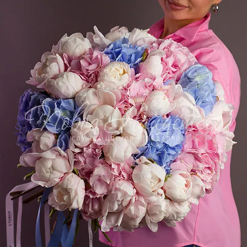 ПИОНЫ Букет Русская красавица