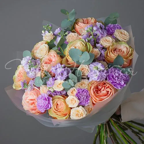 Кустовые розы Букет Алсу