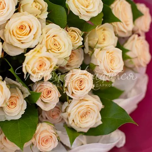 Кустовые розы Букет Нежная улыбка