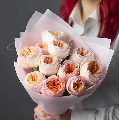 Пионовидные розы Букет Персиковый аромат