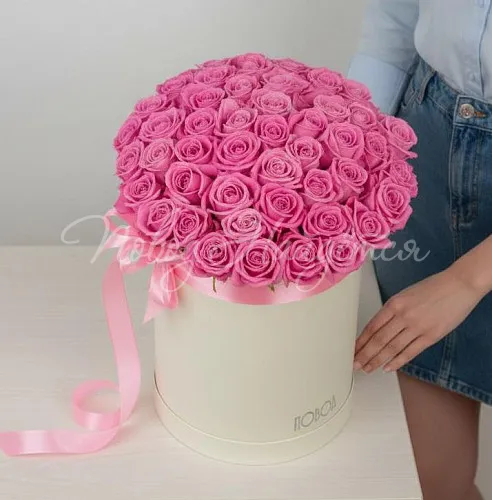 Цветы в шляпной коробке Корзина Фламинго