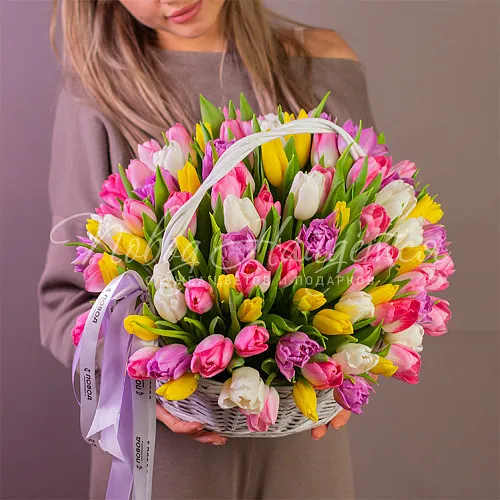 Корзина тюльпанов Корзина Обаятельная