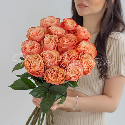 Пионовидные розы Букет Анджелл