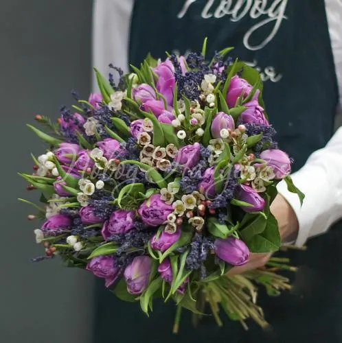 ТЮЛЬПАНЫ Букет Тонкий вкус