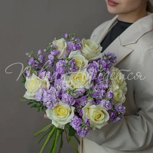 РОЗЫ Букет Звуки музыки