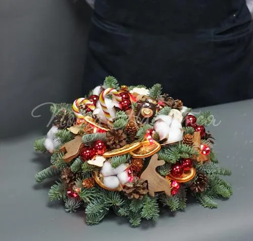 Новогодние композиции Цветочная композиция Ожидание праздника