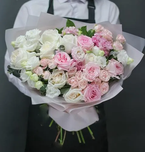 Пионовидные розы Букет Воздушный замок