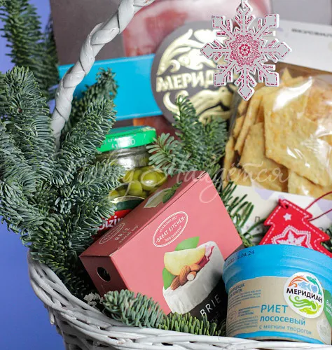 Новый год Новый год к нам мчится