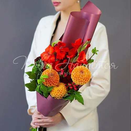 ГЛАДИОЛУСЫ Букет Первый учитель