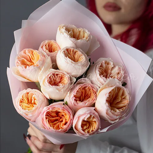 Пионовидные розы Букет Персиковый аромат