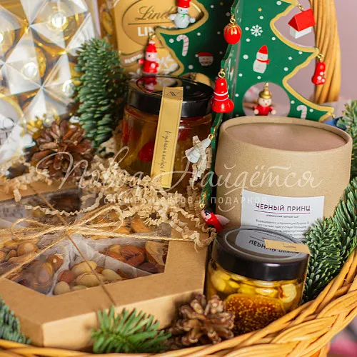 Подарочные корзины Новогодняя Москва