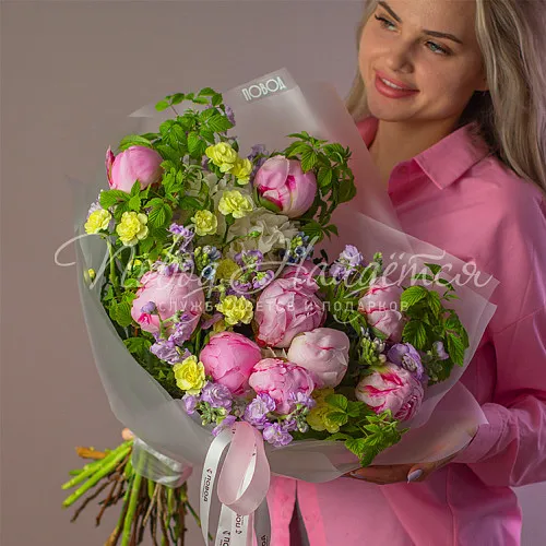 ПИОНЫ Букет Бархатный вечер