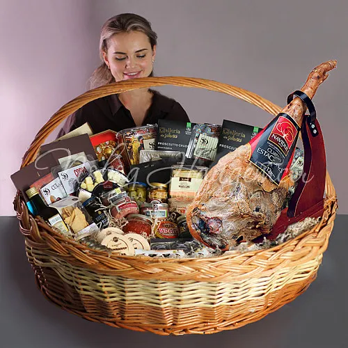 Подарочные корзины Корзина Кремлевский стол