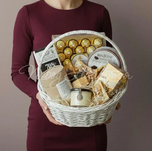 Подарочные корзины Королевское чаепитие