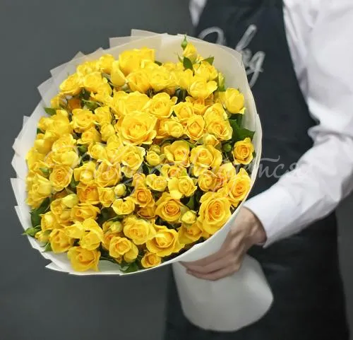 Кустовые розы Букет Лимониум