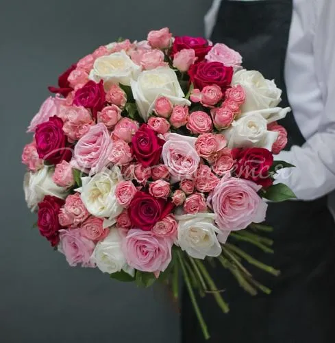 Пионовидные розы Букет Озорная улыбка