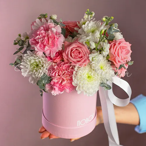 Цветы в шляпной коробке Корзина Галант