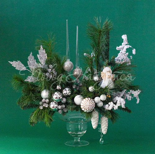 Новогодние композиции Цветочная композиция Зимняя ночь