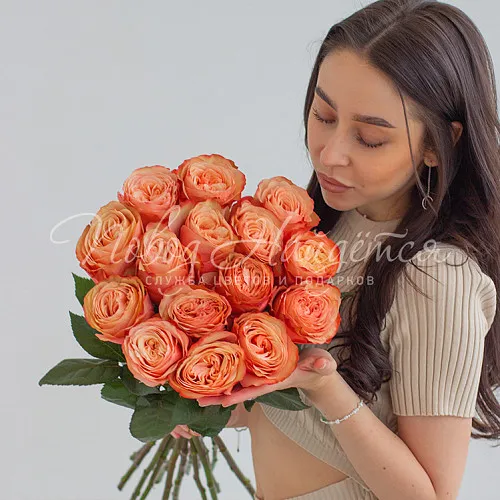 Пионовидные розы Букет Анджелл