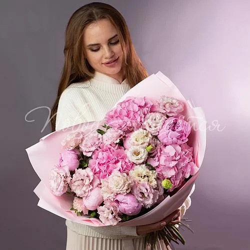 Букет с ЭУСТОМОЙ Букет Роза ветров