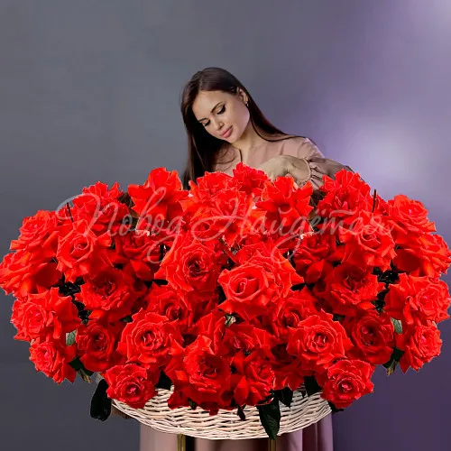 Розы Букет 151 красная роза в корзине