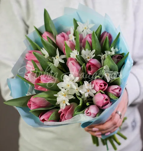 Букет с ТЮЛЬПАНАМИ Букет Весенняя палитра