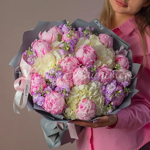 ПИОНЫ Букет Июньский зной