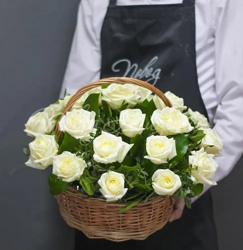 Розы в корзинах Корзина Морской песок