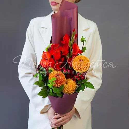 ГЛАДИОЛУСЫ Букет Первый учитель