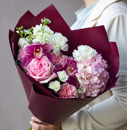 Букеты с ГОРТЕНЗИЯМИ Букет Первый звонок