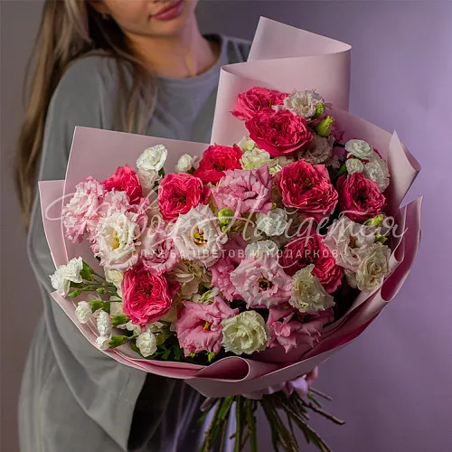 Пионовидные розы Букет Жгучая брюнетка