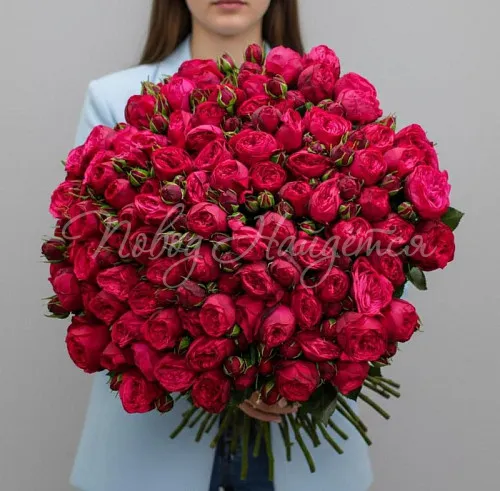 Пионовидные розы Букет Царство