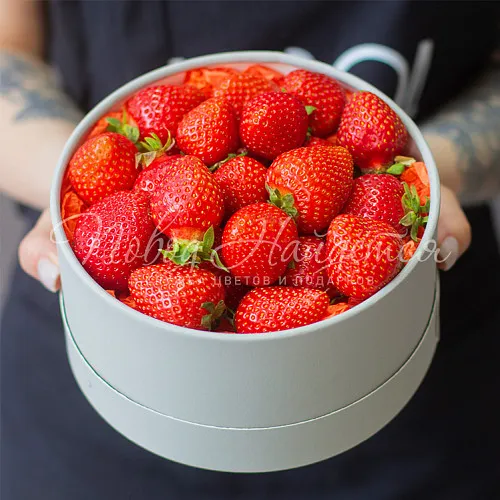 Фруктовые корзины Клубничное настроение