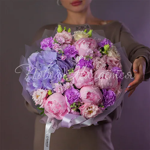 Дизайнерские букеты Букет Романтический сюжет