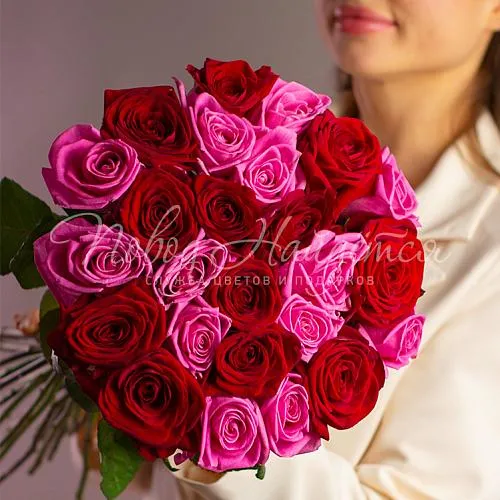 25 роз Букет Высокие чувства